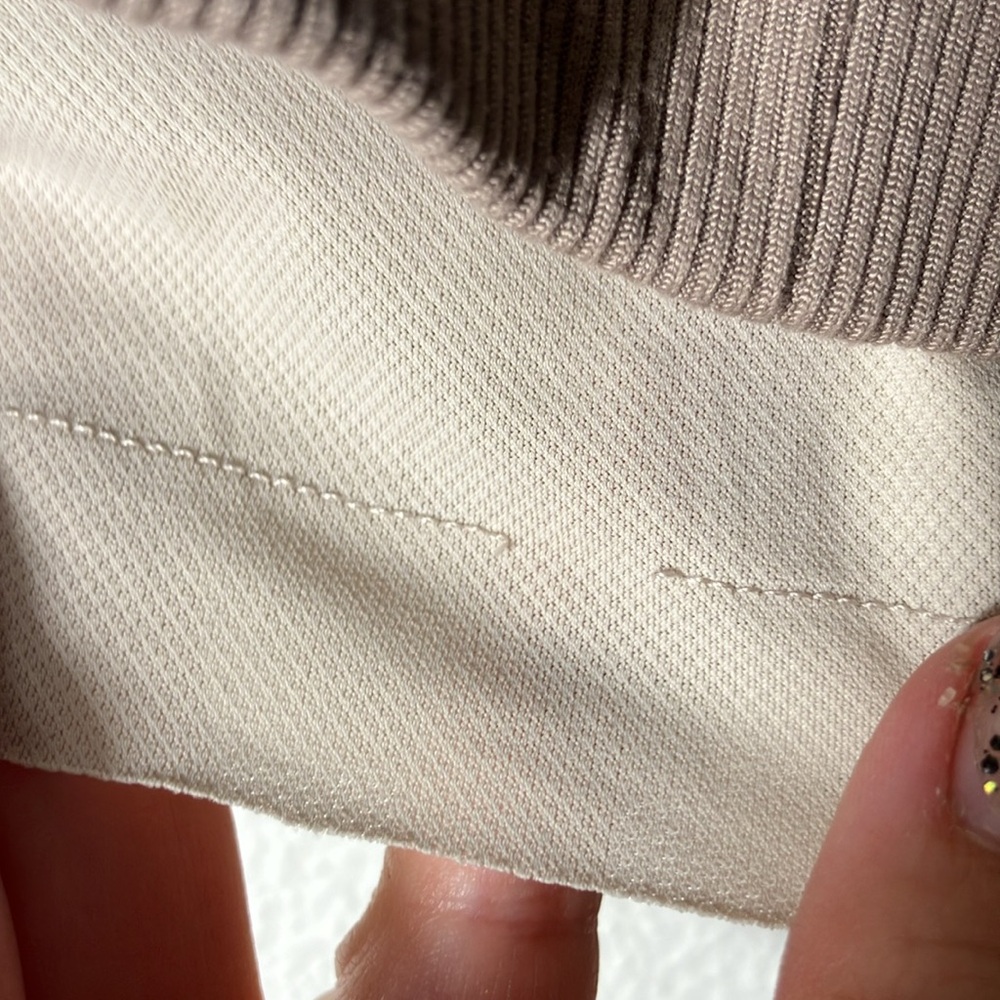 Nike NRG A.A.E. 3.0 TANK rare XS‎ sports bra tank cream beige workout top - Picture 5 of 7